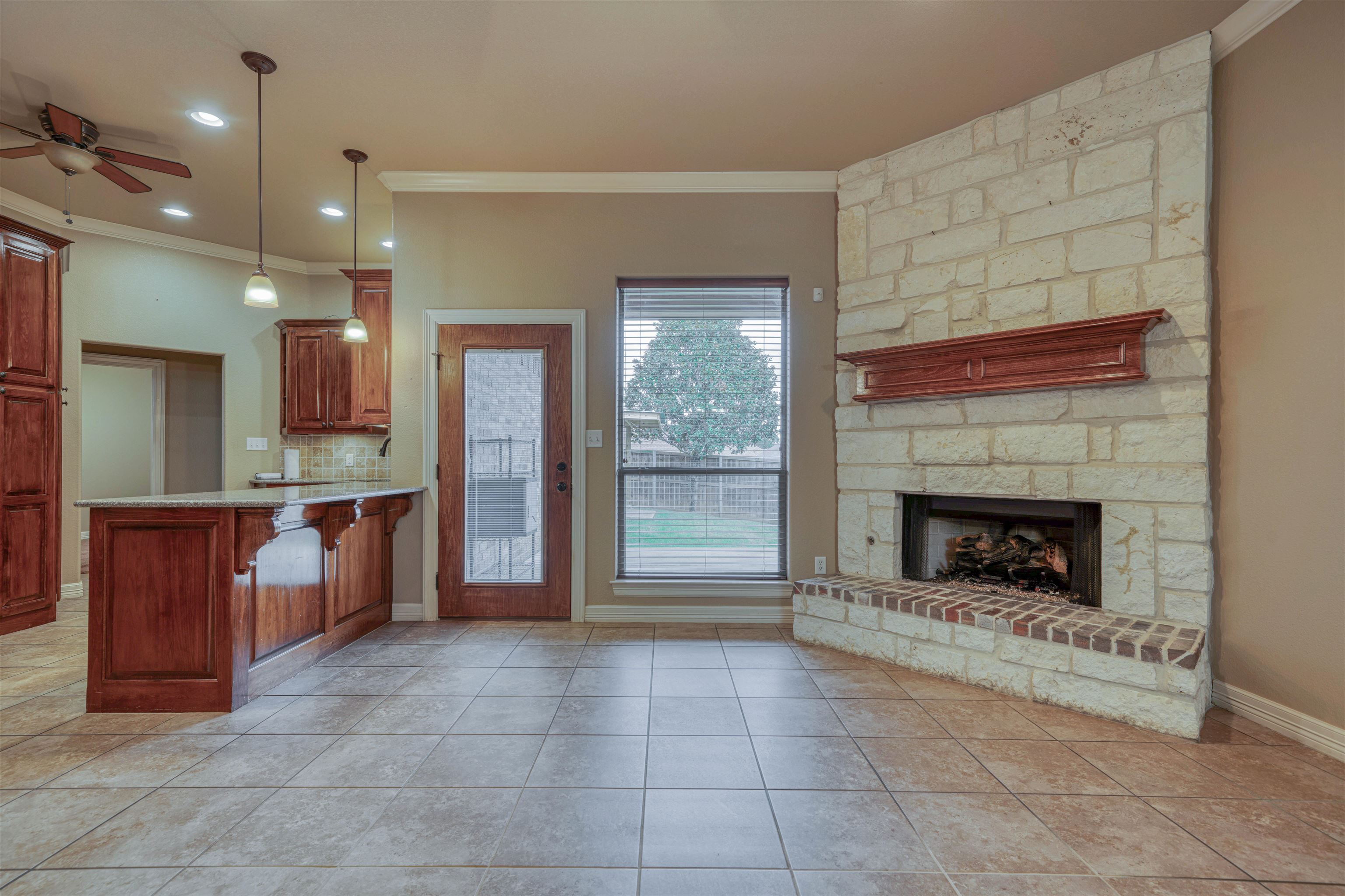 503 Castlemaine Cir