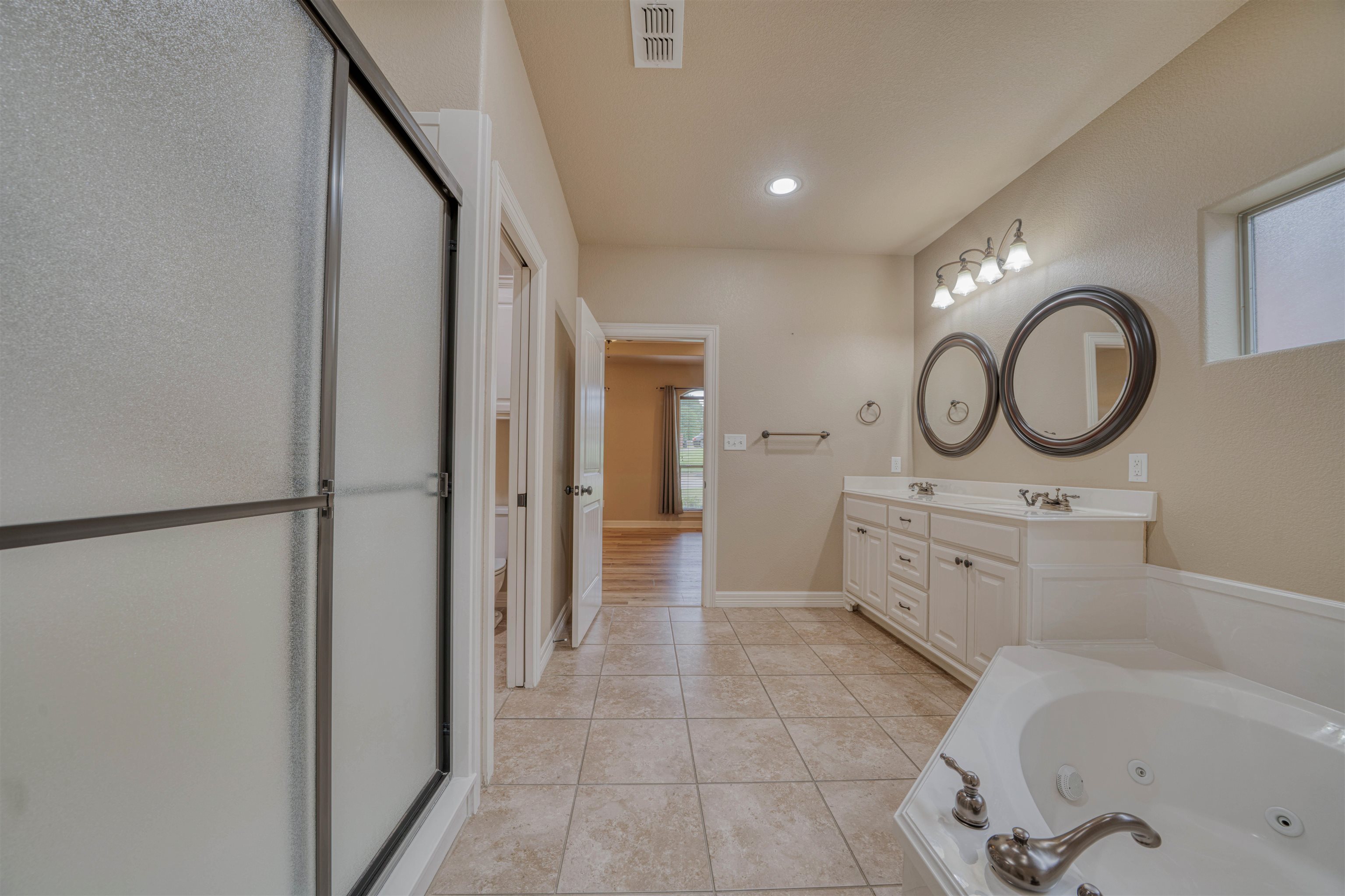 503 Castlemaine Cir