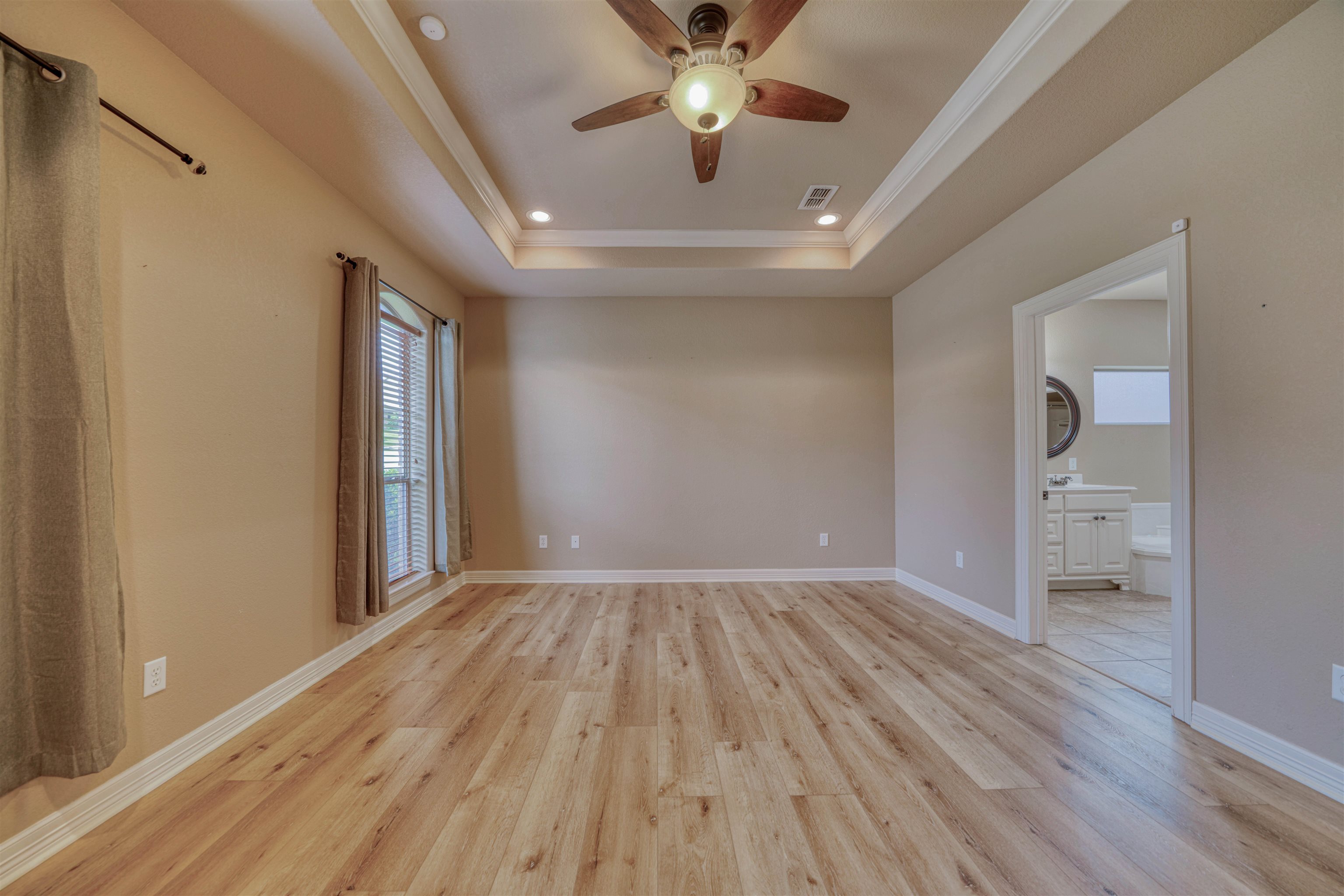 503 Castlemaine Cir