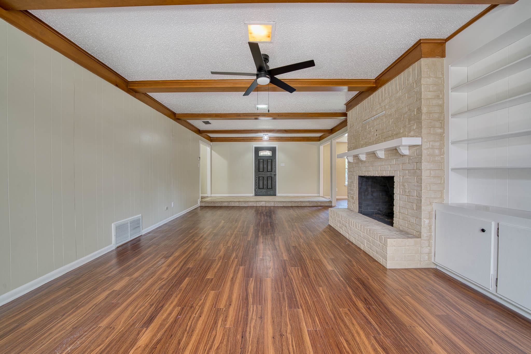 907 Sequoyah Lane