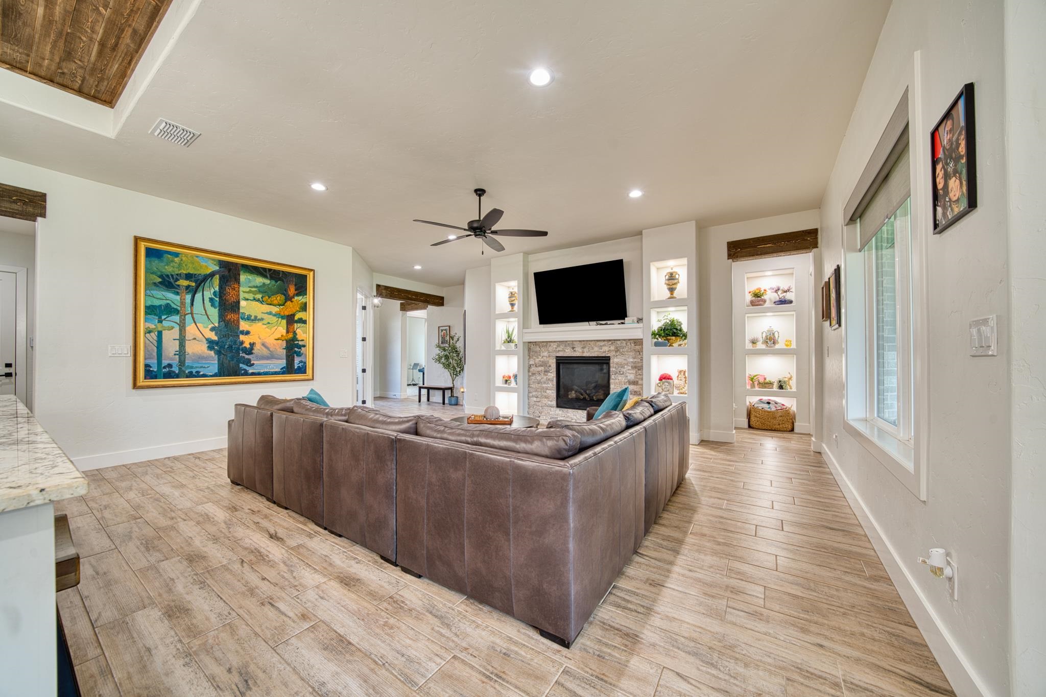 3917 Hidden Hills Cr