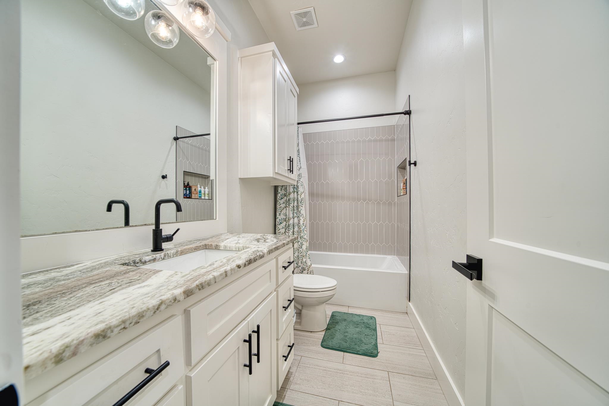3917 Hidden Hills Cr
