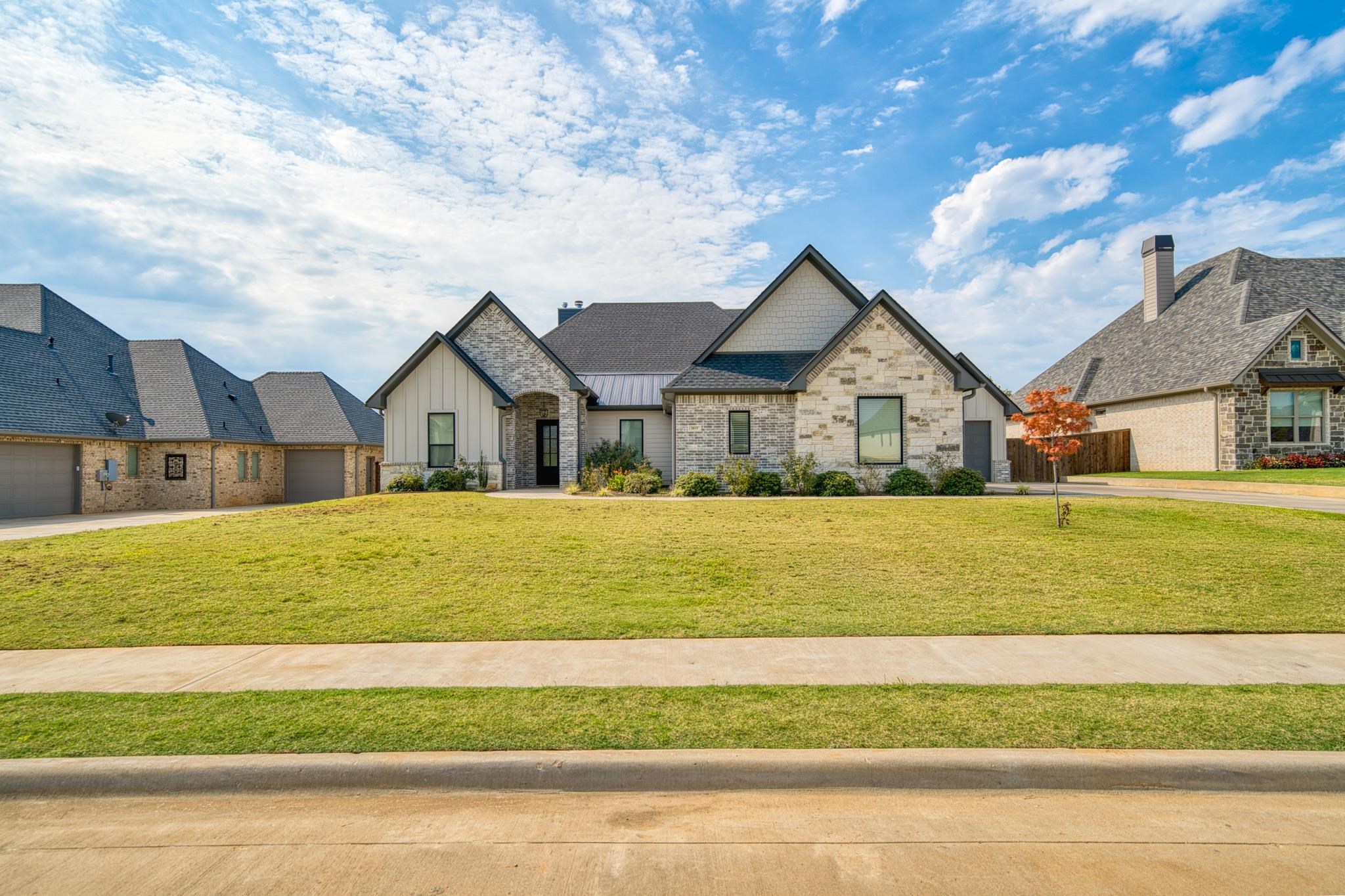 3917 Hidden Hills Cr