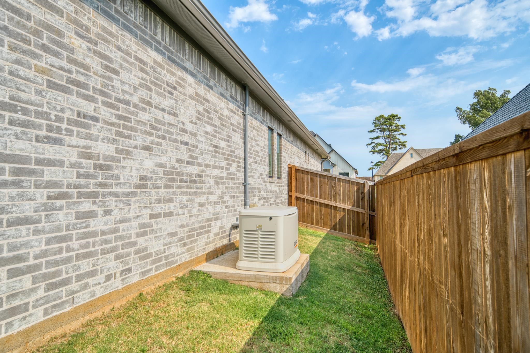 3917 Hidden Hills Cr