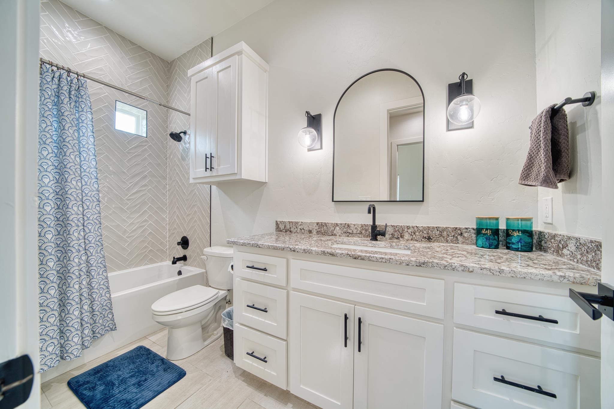 3917 Hidden Hills Cr