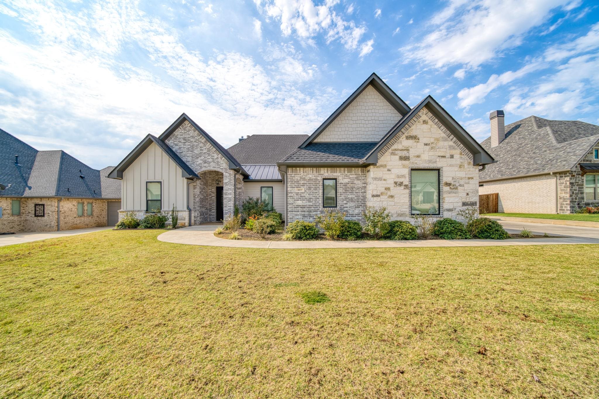 3917 Hidden Hills Cr