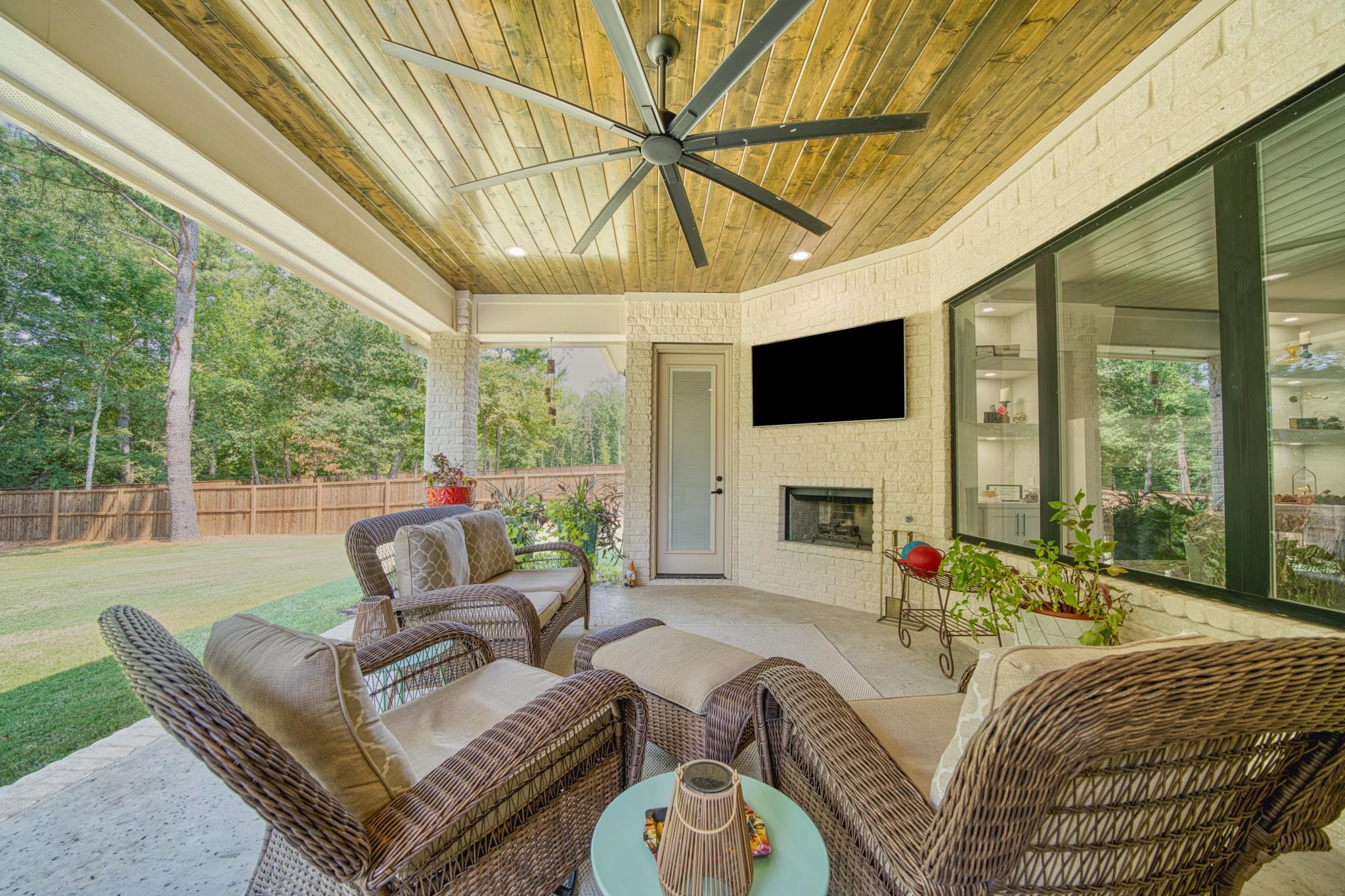 105 Thorn Briar Trail