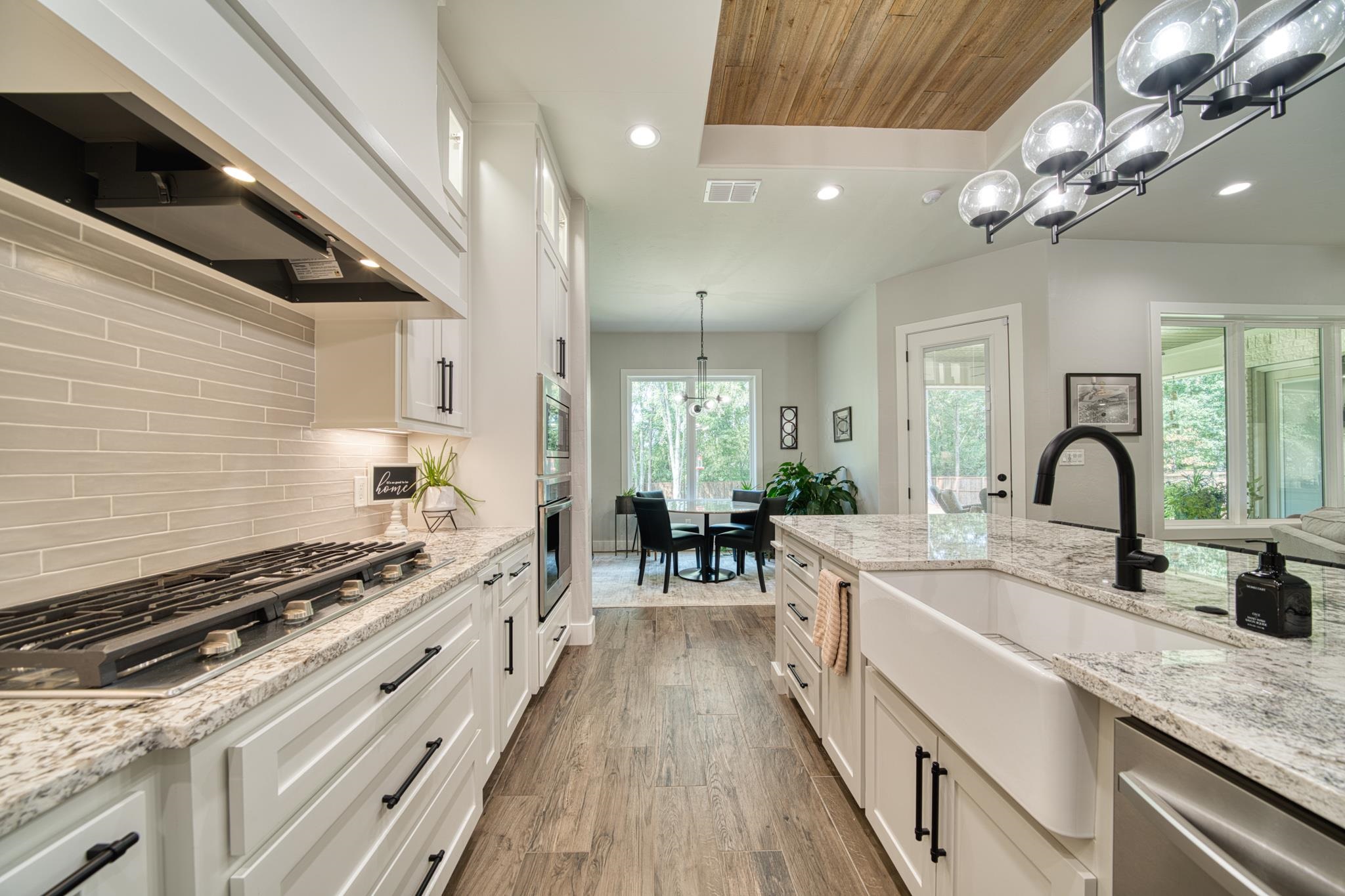 105 Thorn Briar Trail