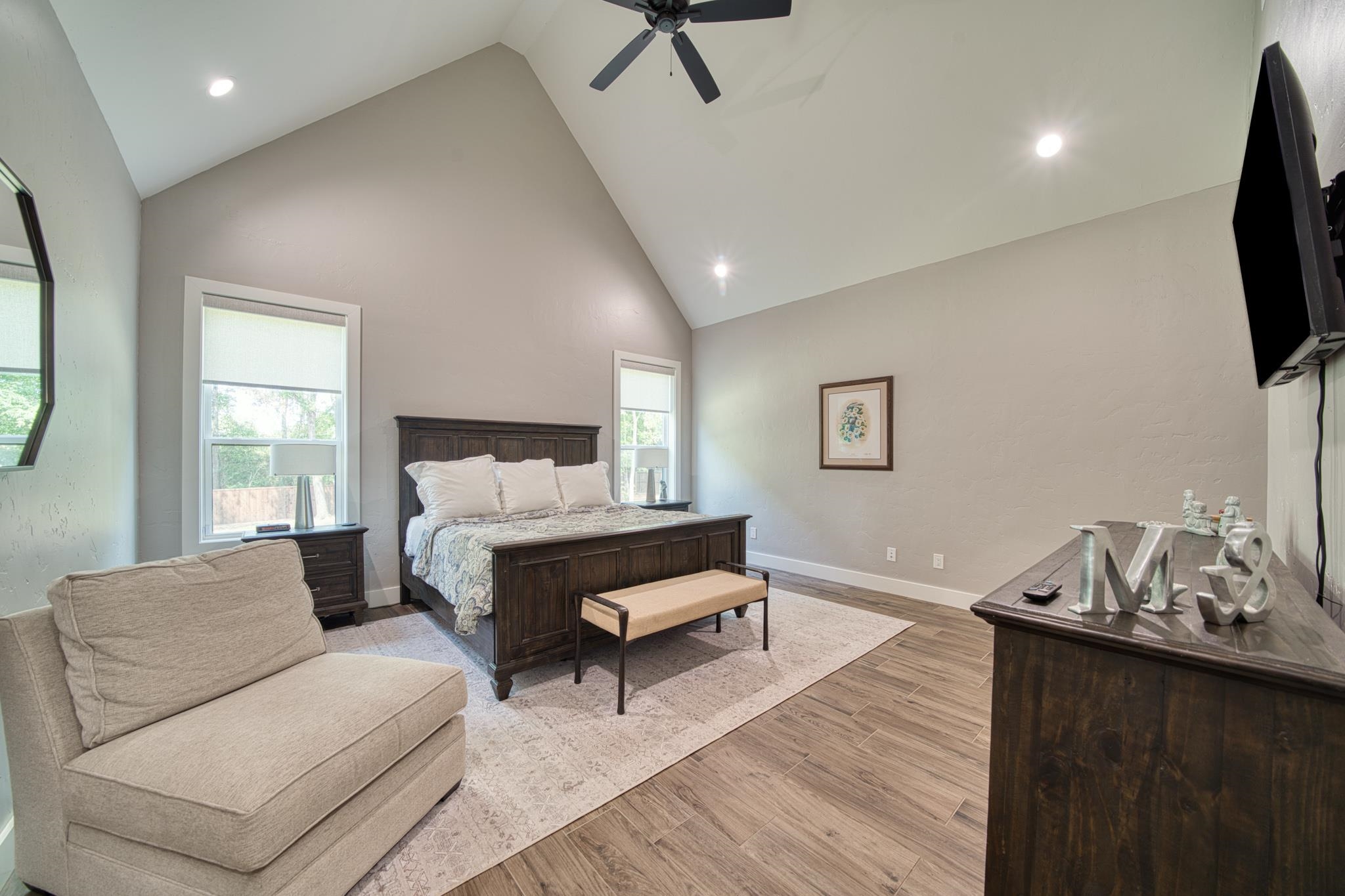 105 Thorn Briar Trail