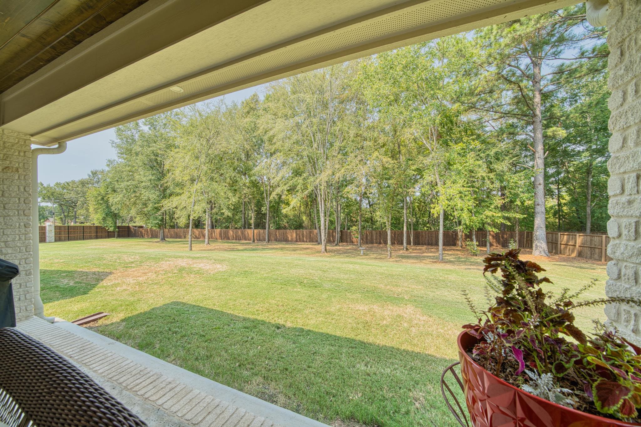 105 Thorn Briar Trail