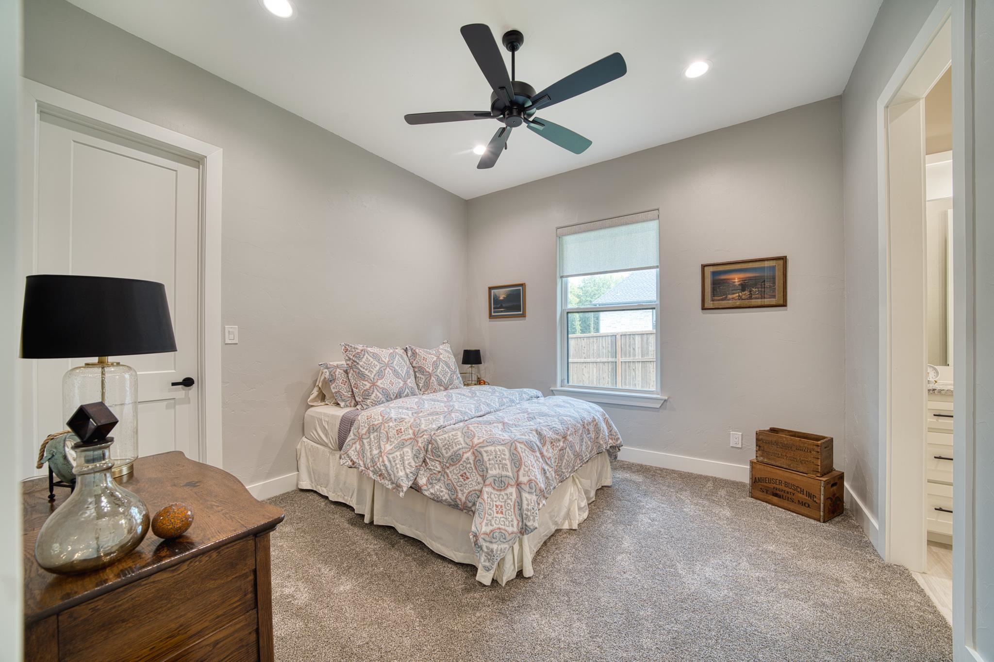 105 Thorn Briar Trail