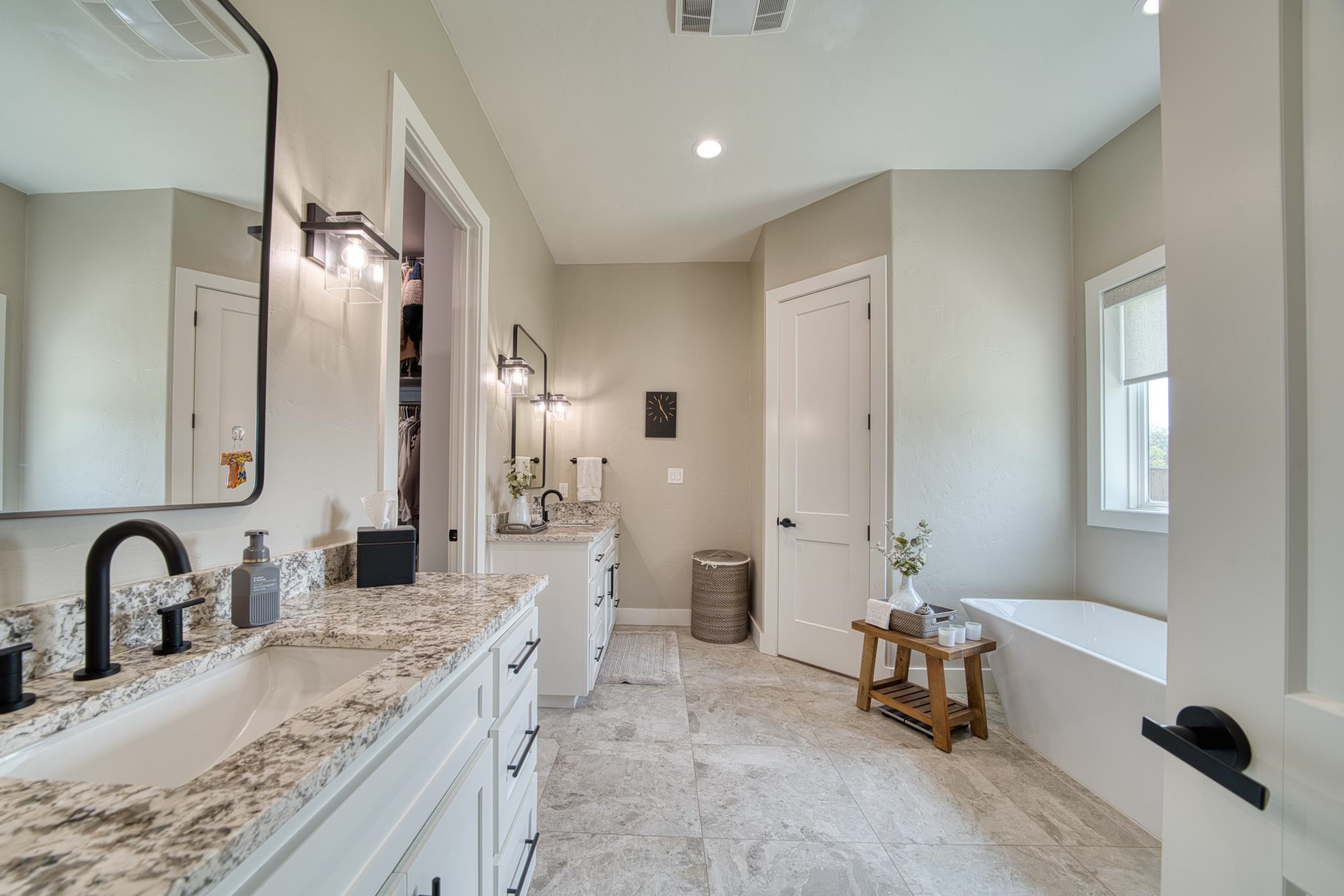 105 Thorn Briar Trail