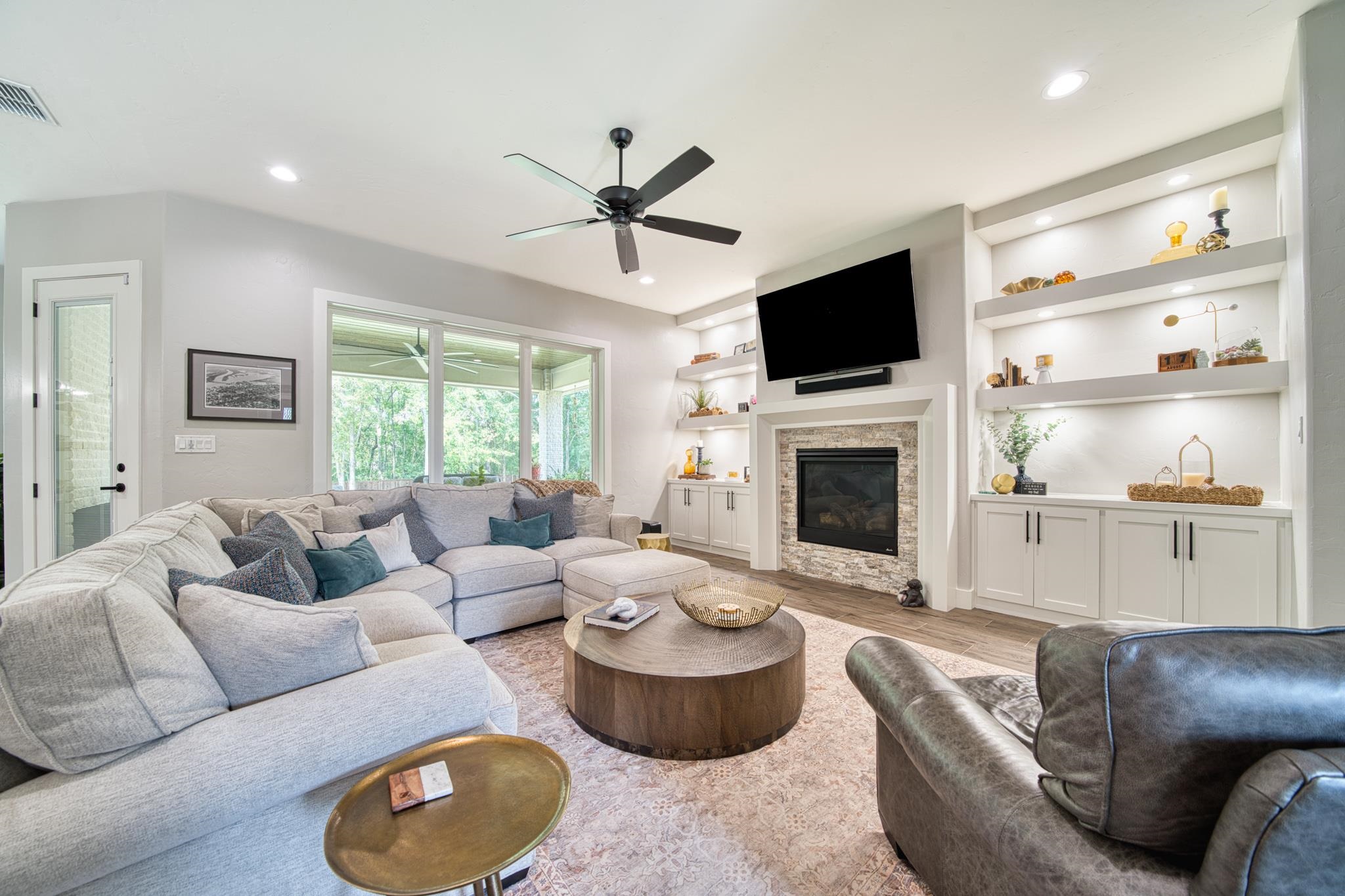 105 Thorn Briar Trail