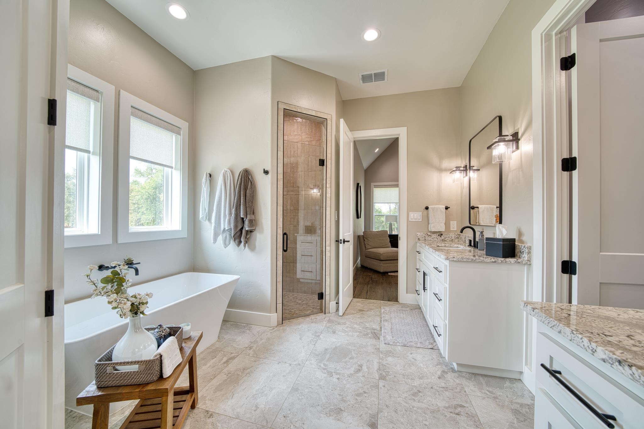 105 Thorn Briar Trail