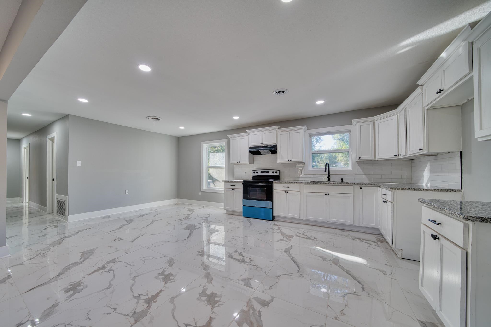 600 Diane Drive