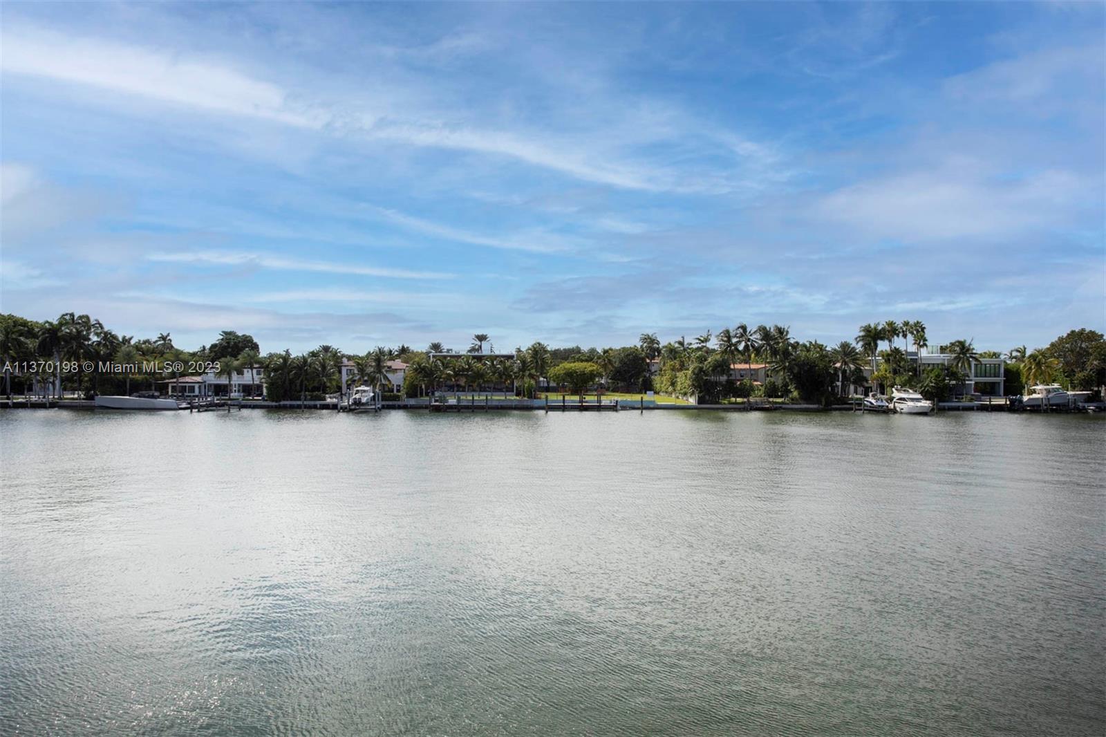 6484 Indian Creek Dr Unit: 229