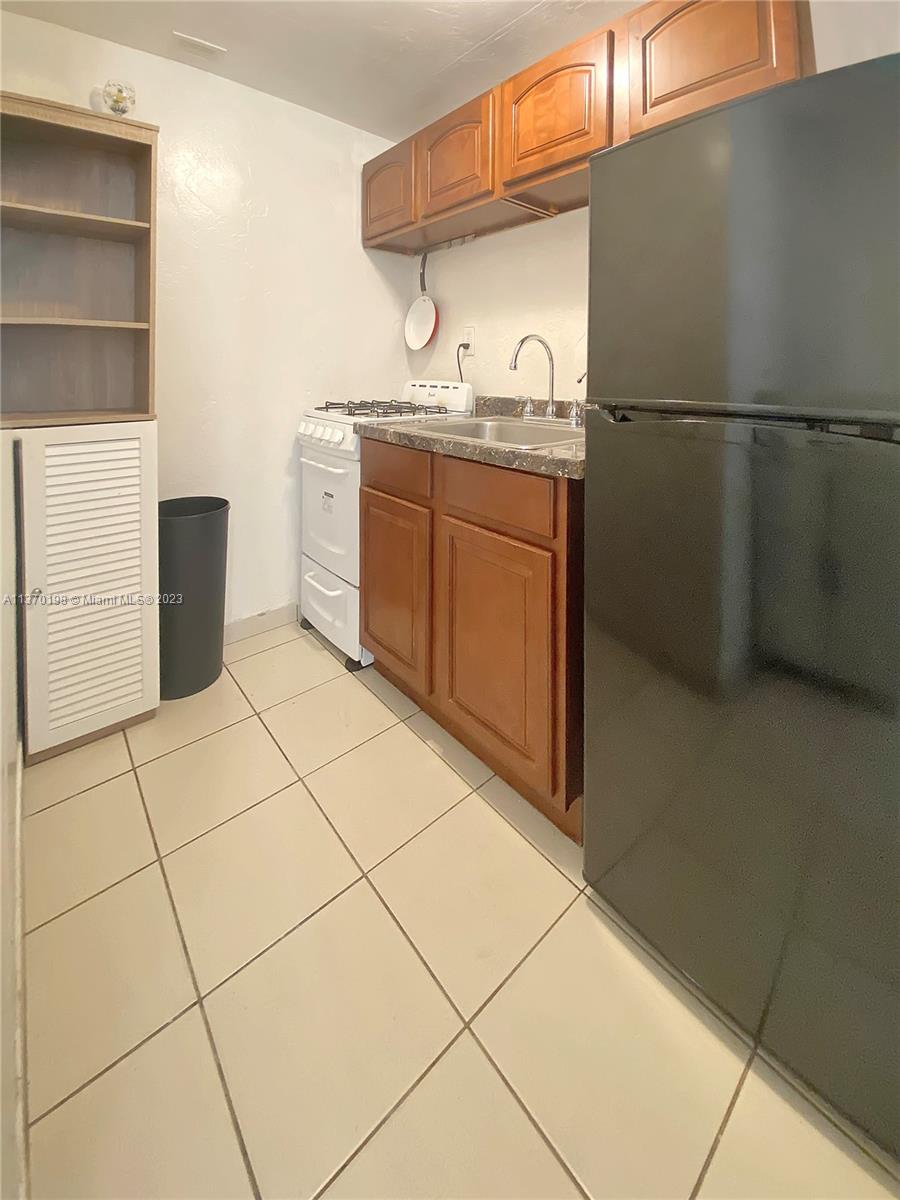 6484 Indian Creek Dr Unit: 229