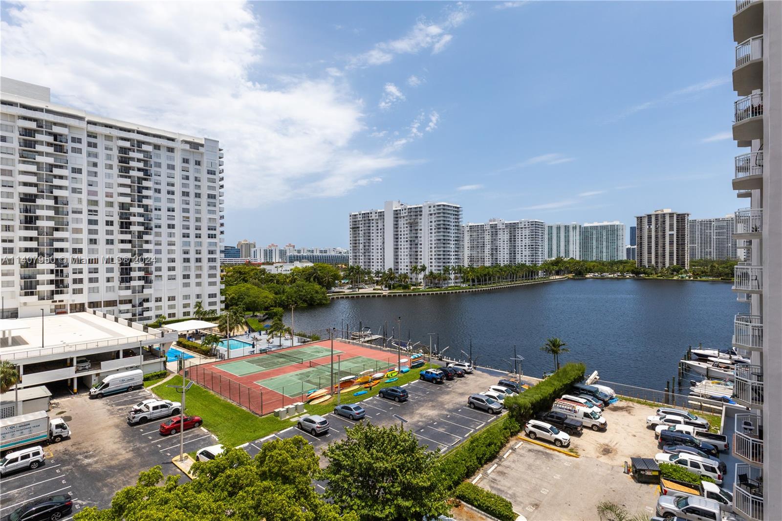 18061 Biscayne Blvd Unit: 702