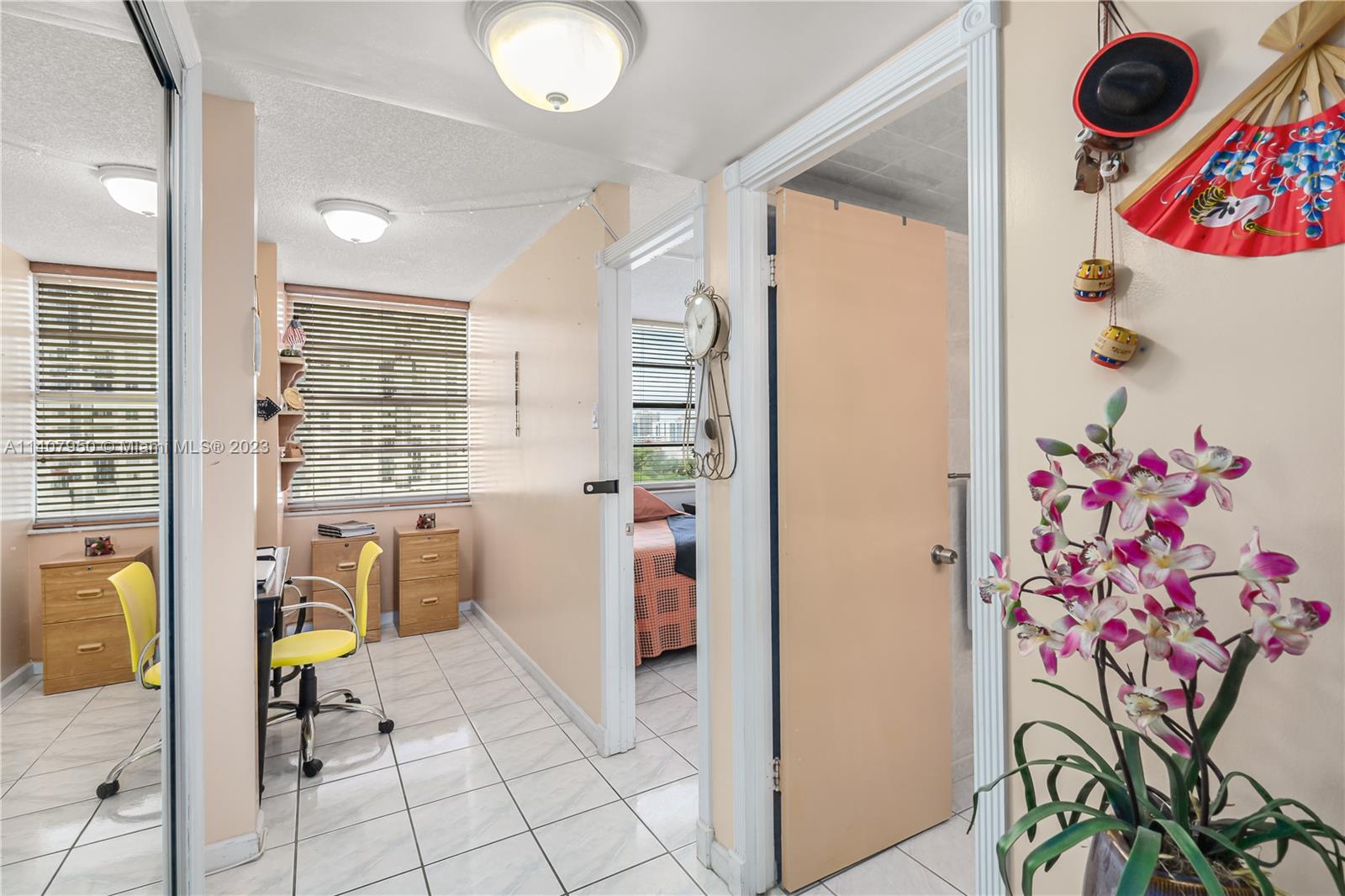 18061 Biscayne Blvd Unit: 702