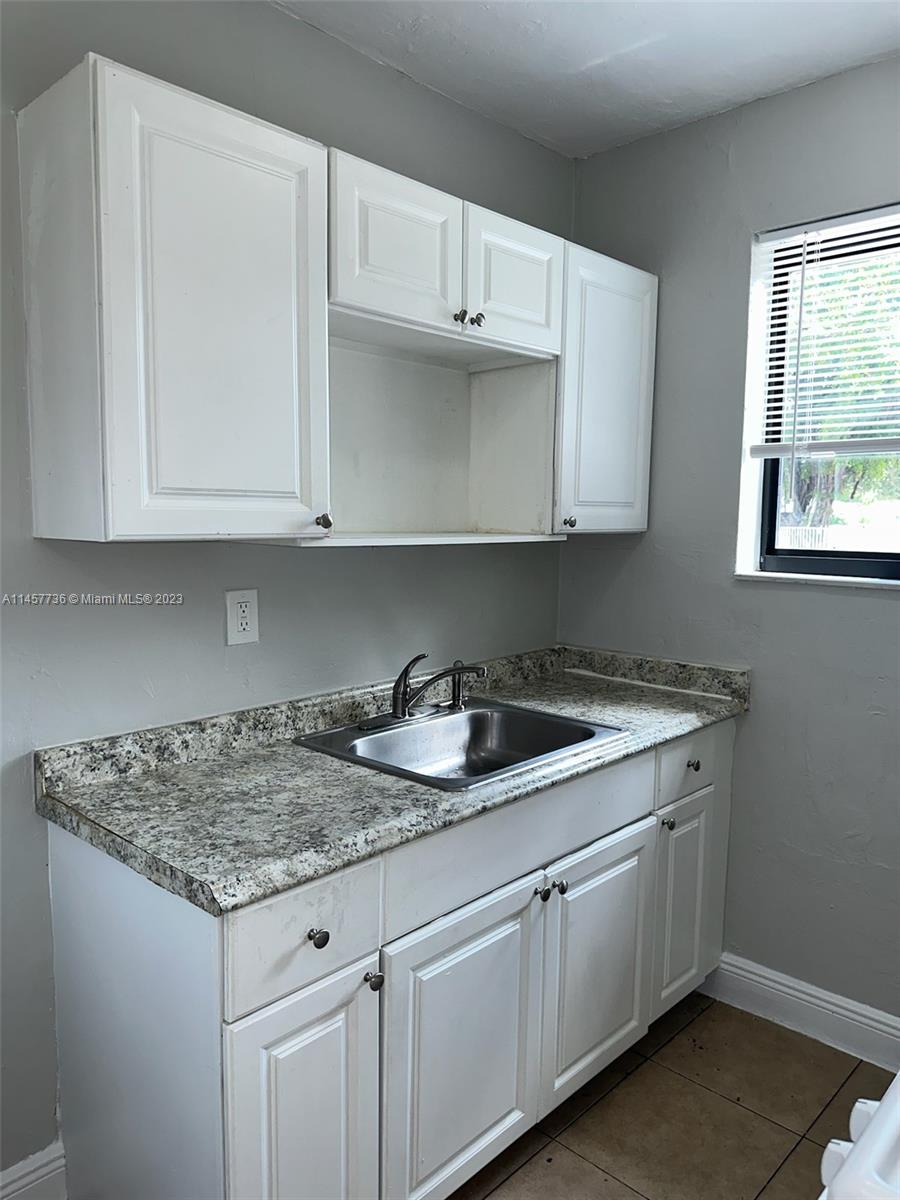 1901 NW 30th St