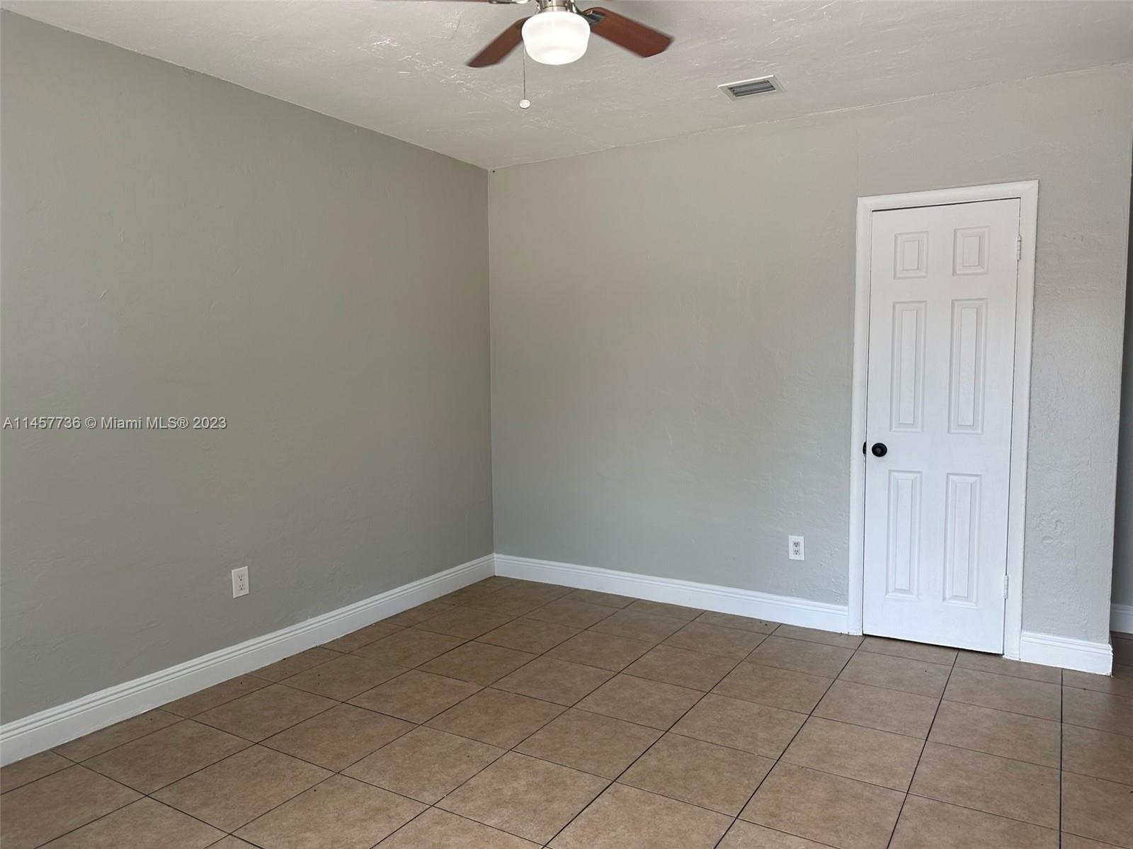 1901 NW 30th St