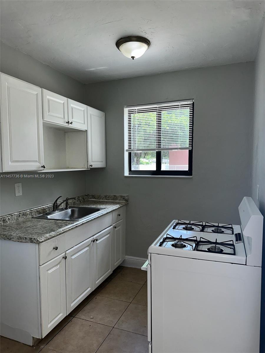 1901 NW 30th St