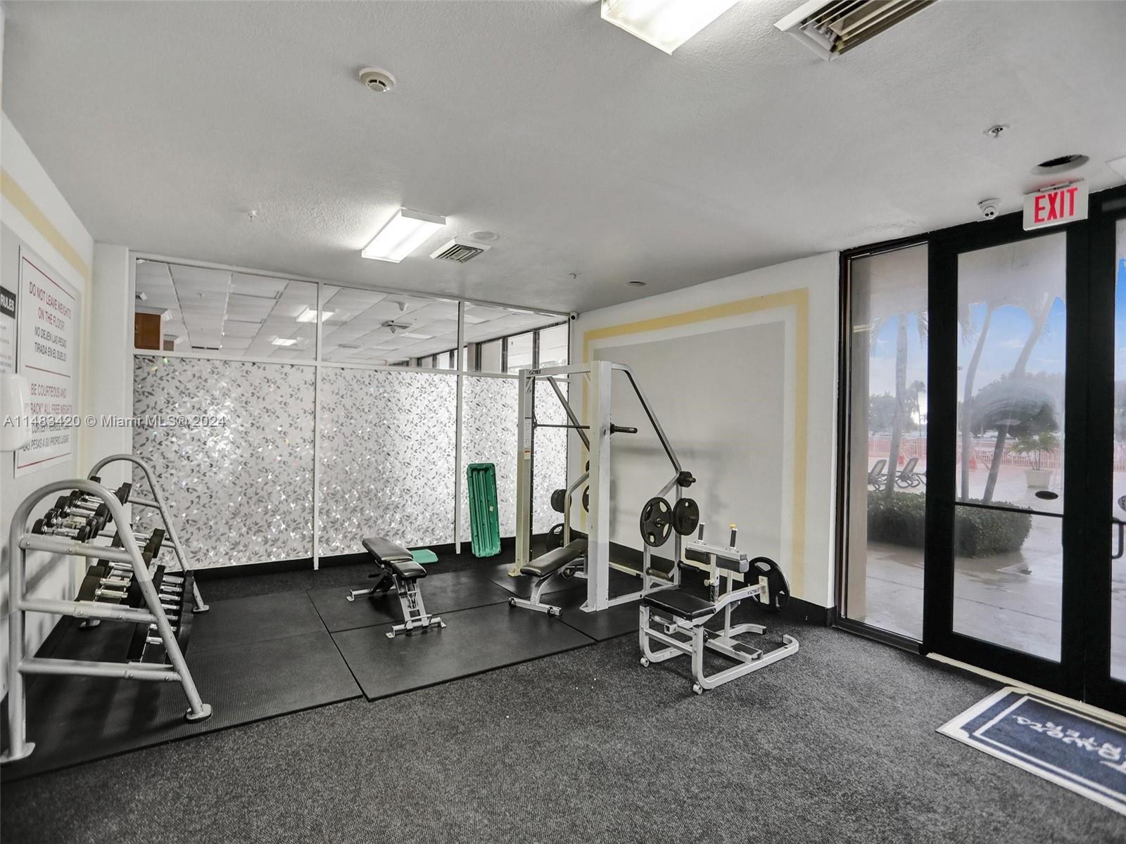400 Kings Point Dr Unit: 724