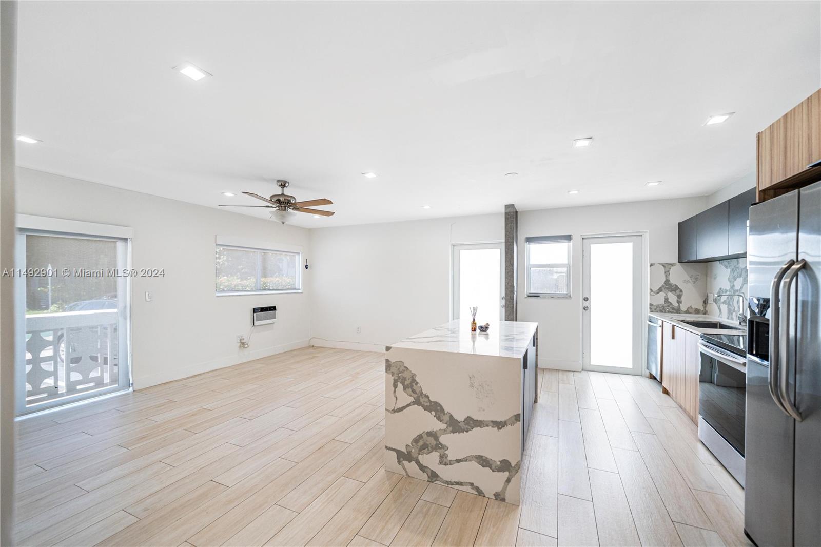 1231 Pennsylvania Ave # 1