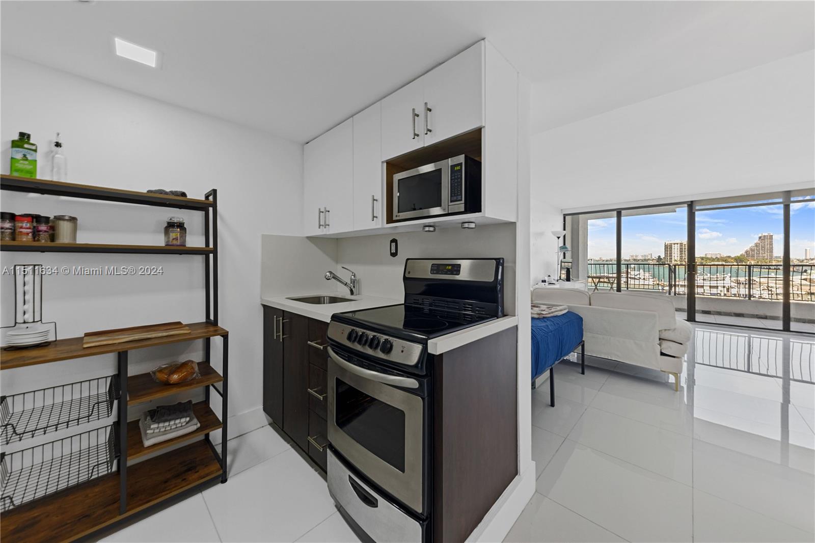 555 NE 15th St Unit: 417