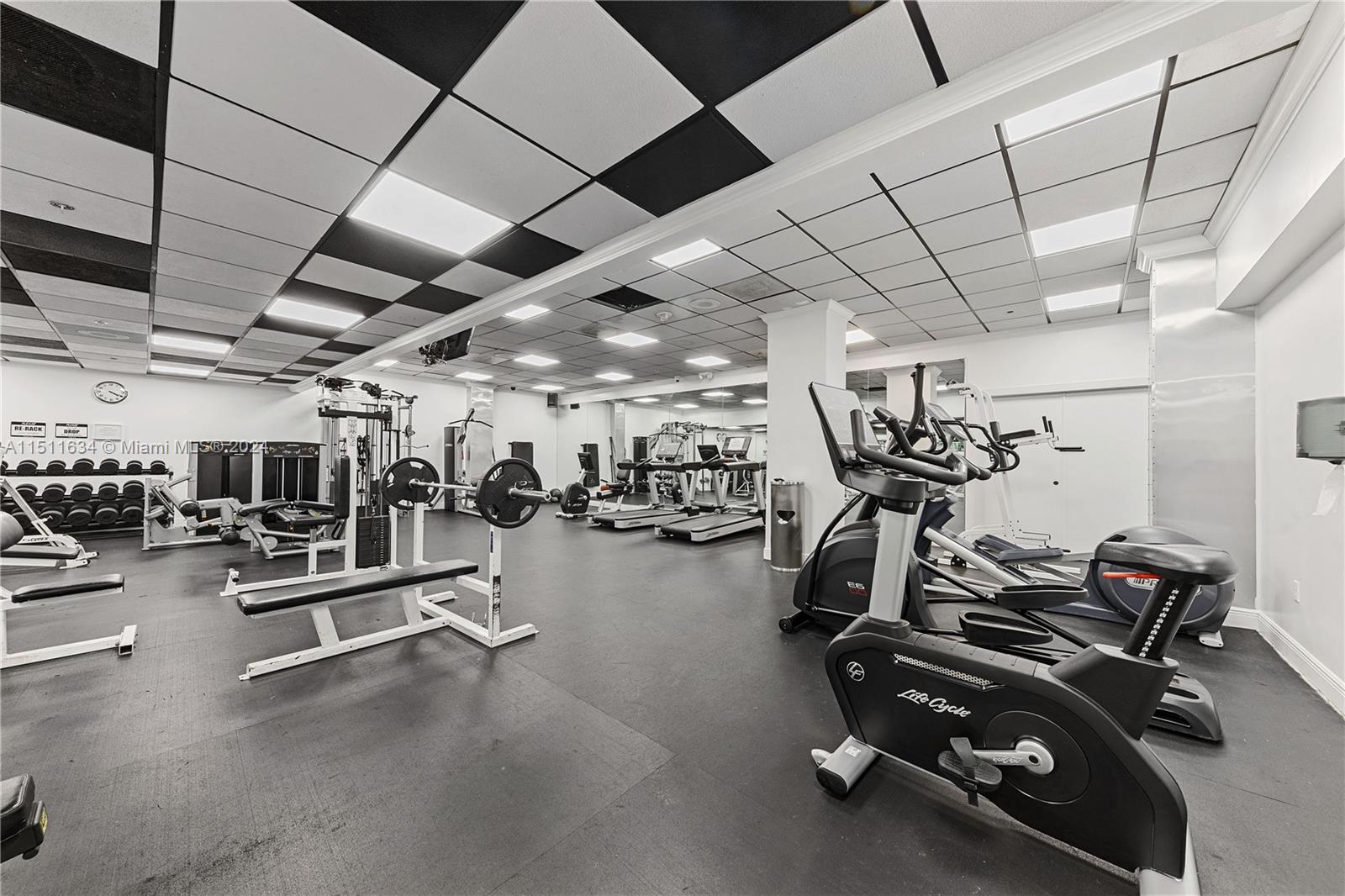 555 NE 15th St Unit: 417