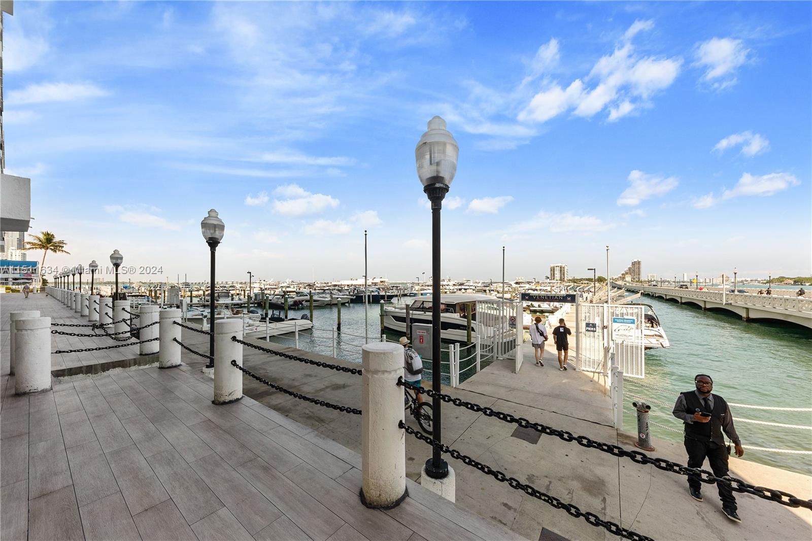 555 NE 15th St Unit: 417