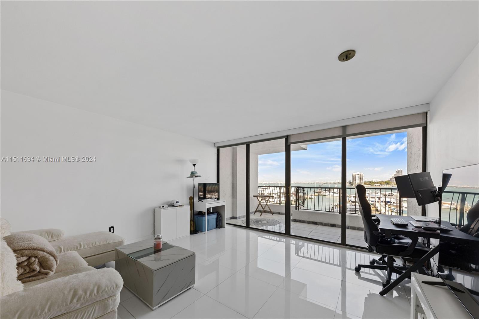 555 NE 15th St Unit: 417