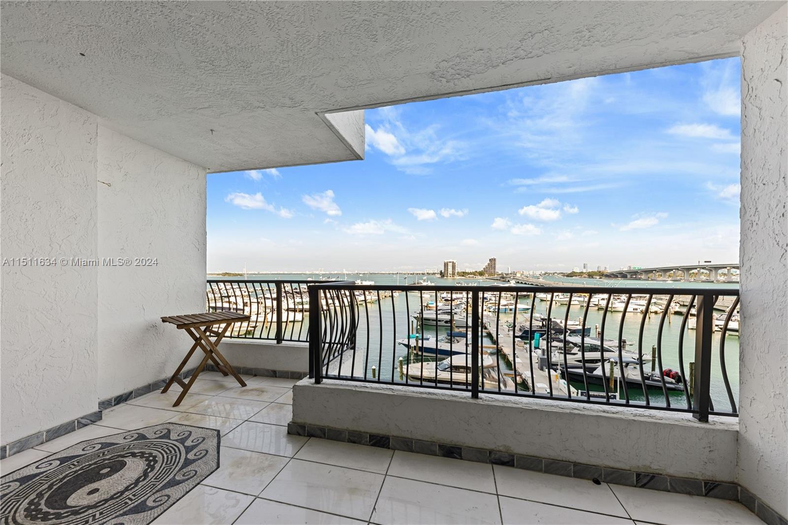 555 NE 15th St Unit: 417