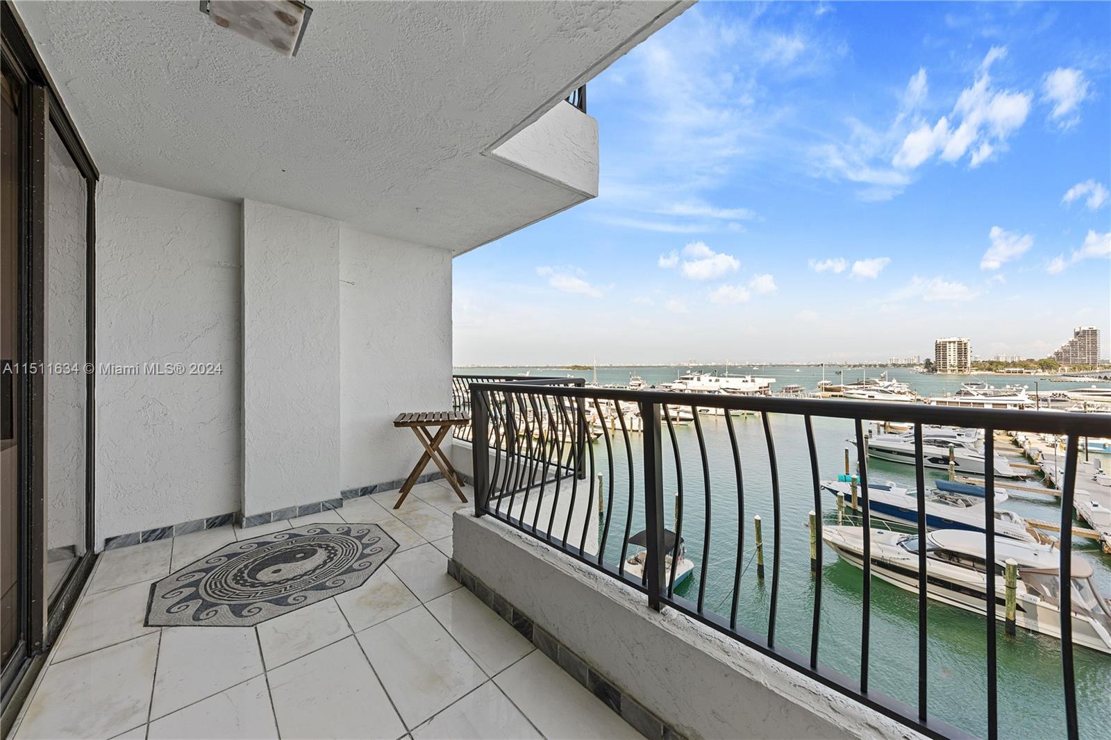 555 NE 15th St Unit: 417