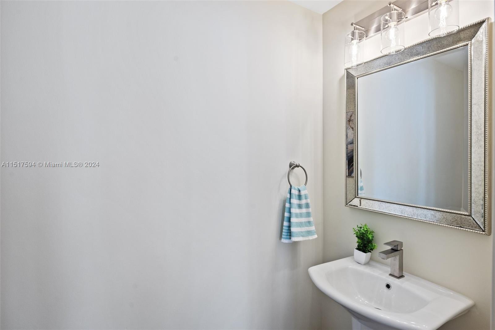 1300 N Brickell Bay Dr # 3607