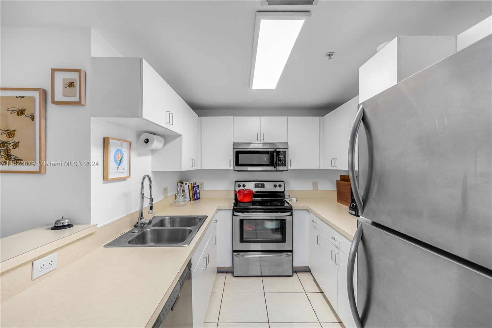 185 SE 14th Ter Unit: 2306