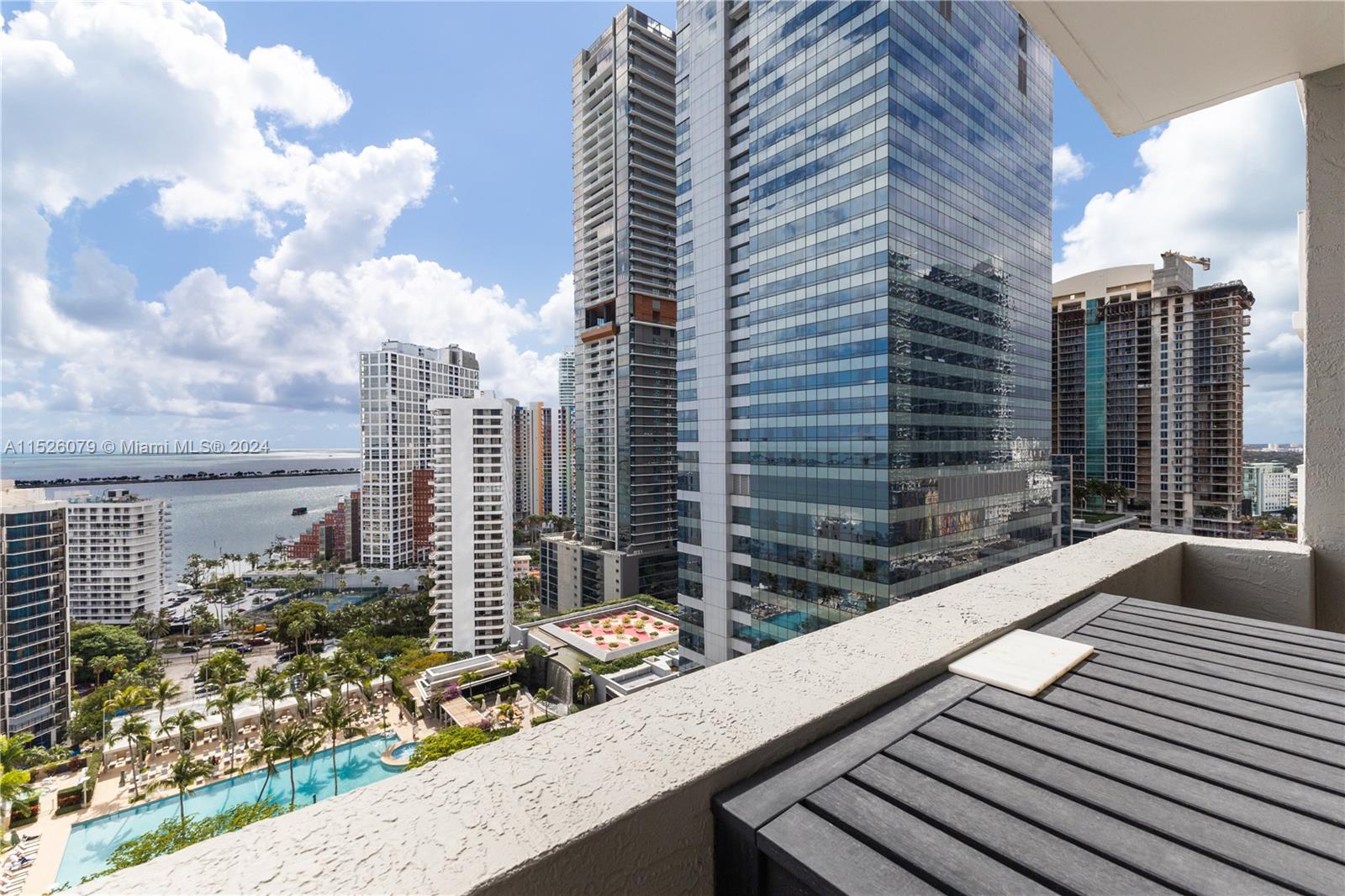 185 SE 14th Ter Unit: 2306