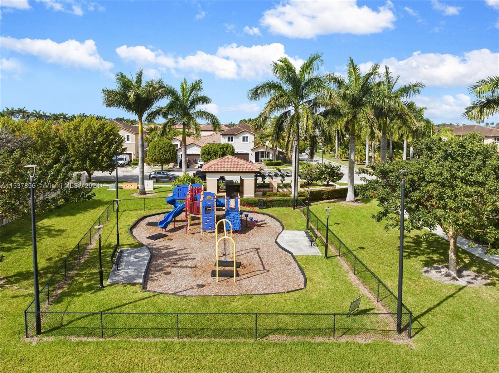 25340 SW 120th Ave
