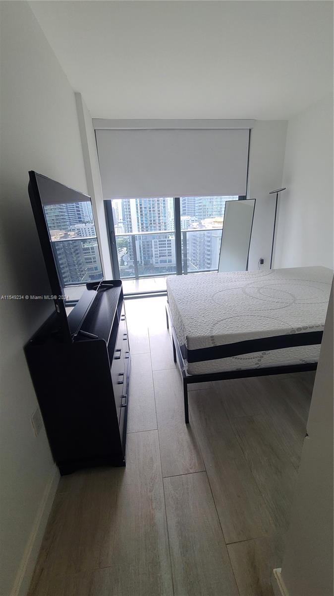 45 SW 9th St # 1503