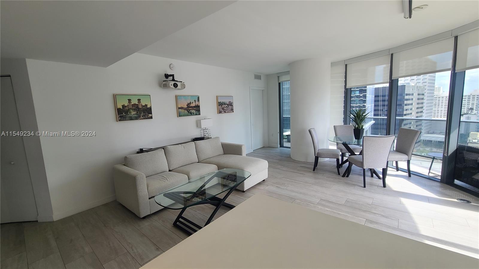 45 SW 9th St # 1503