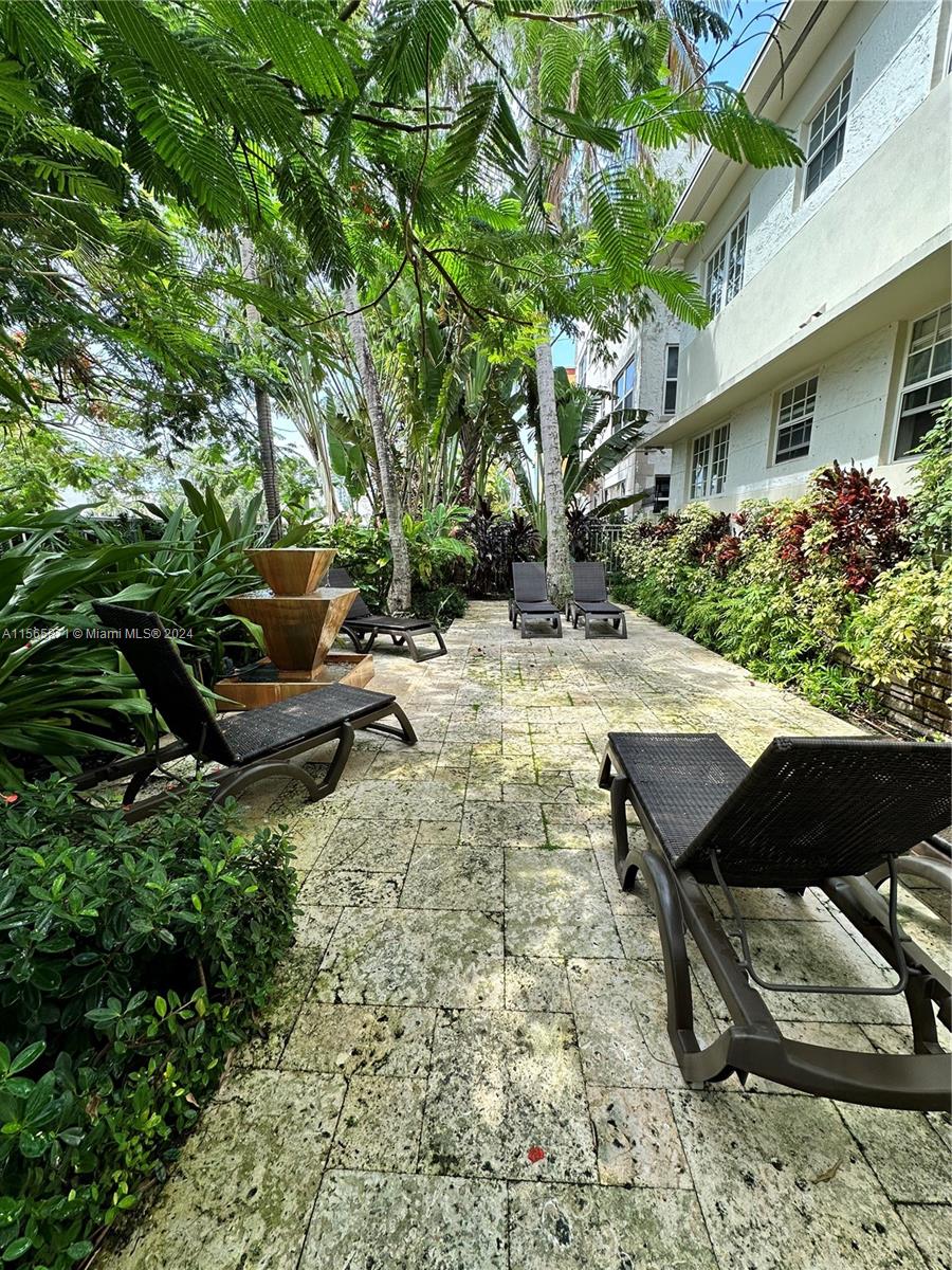 1330 Drexel Ave # 105