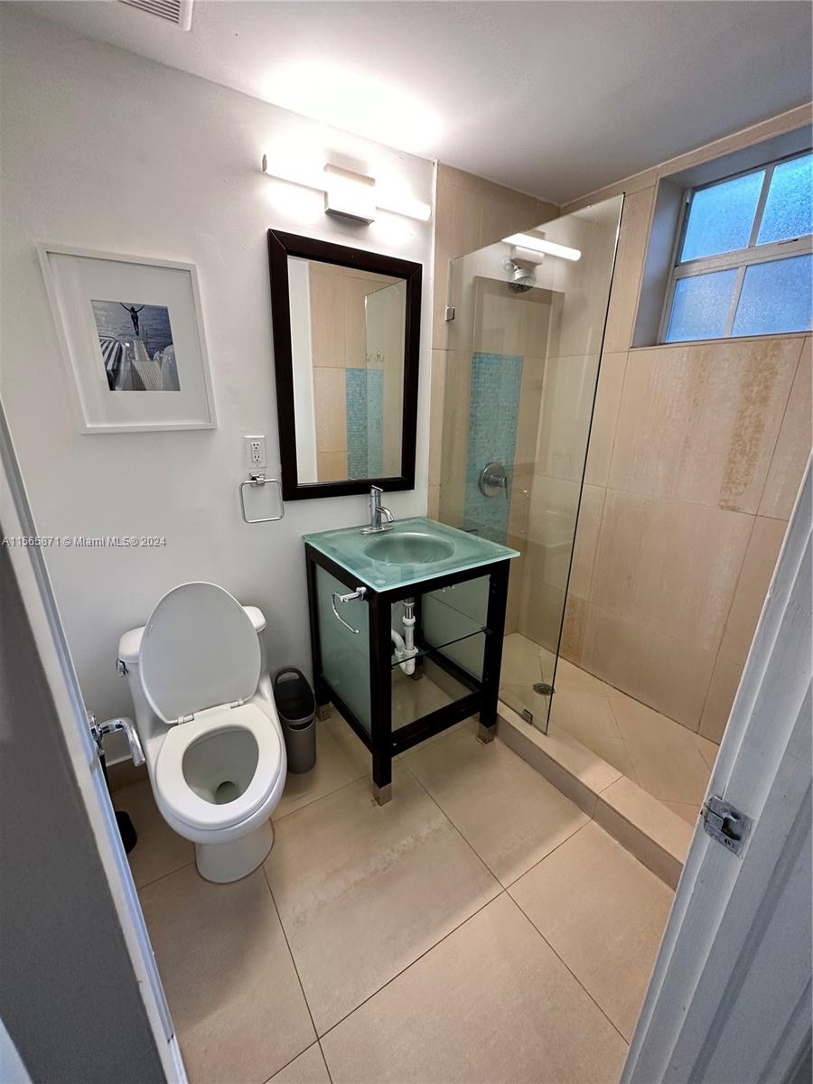 1330 Drexel Ave # 105