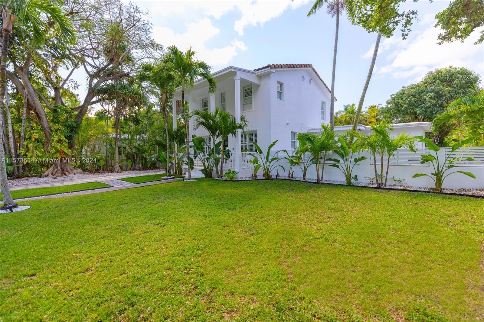 148 NW 96th St
