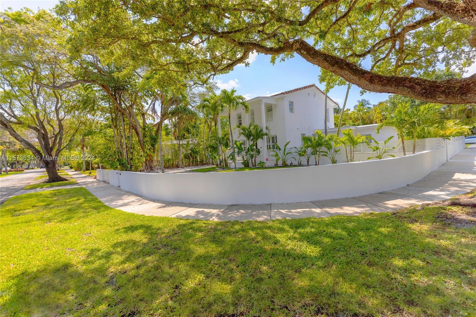 148 NW 96th St