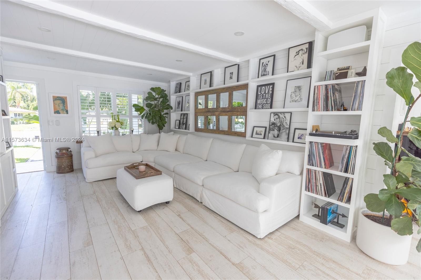 148 NW 96th St