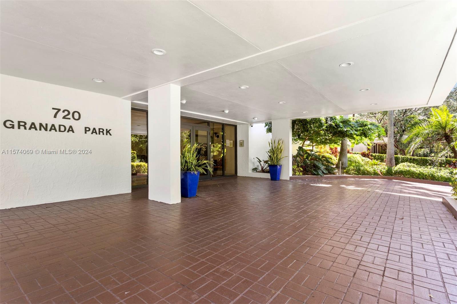 720 Coral Way # 13D