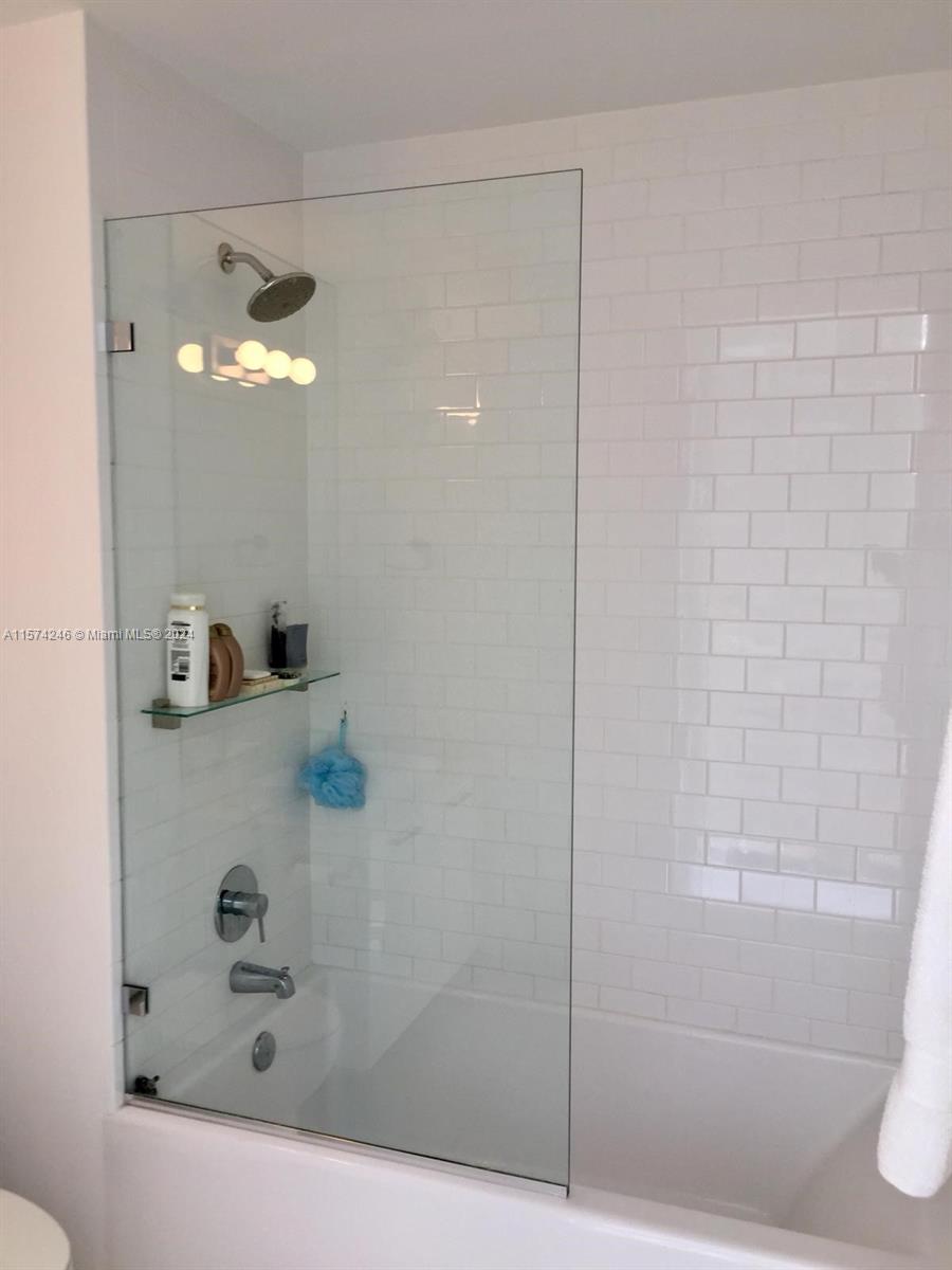 151 SE 1st St # 911