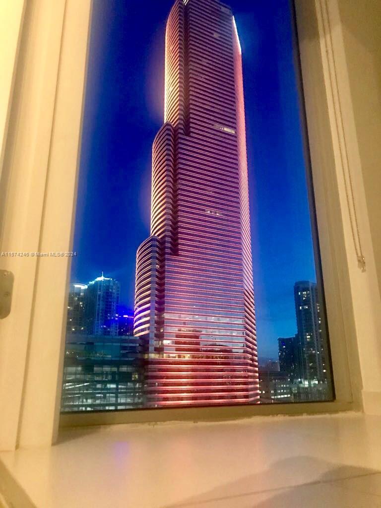 151 SE 1st St # 911