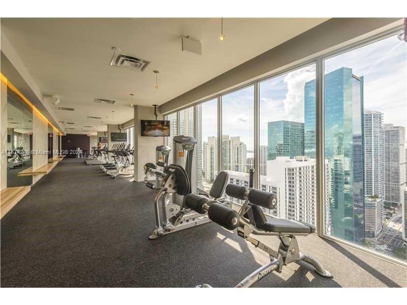 151 SE 1st St # 911