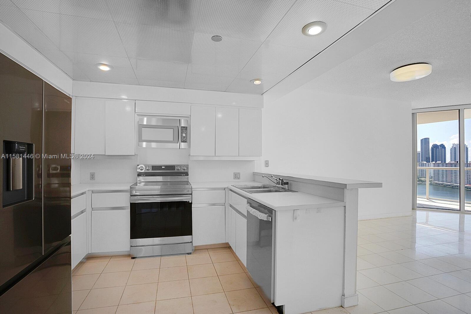 4000 Island Blvd # 2301